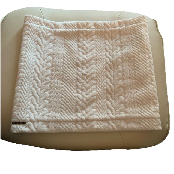 prAna Infinity Scarf Ivory Cream Cable Knit Cowl Neck Warmer 12X13.5 Chunky Warm - Picture 2 of 4